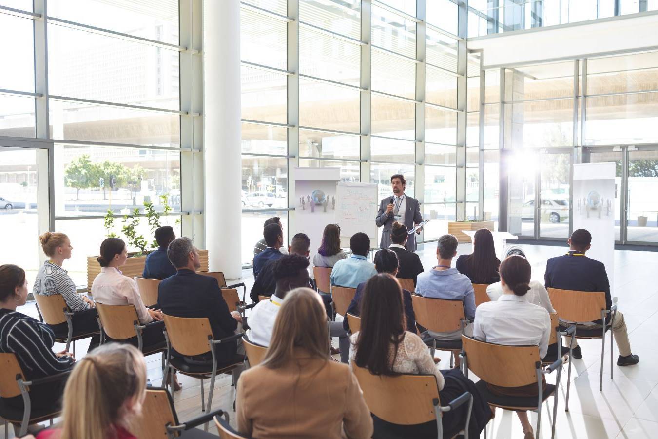 INCONTRO CON L'AUTORE - ALDO SERENA