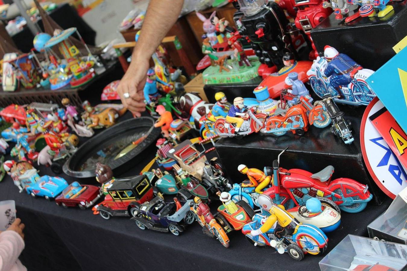 MERCATINO MODELLISMO E GIOCATTOLI 