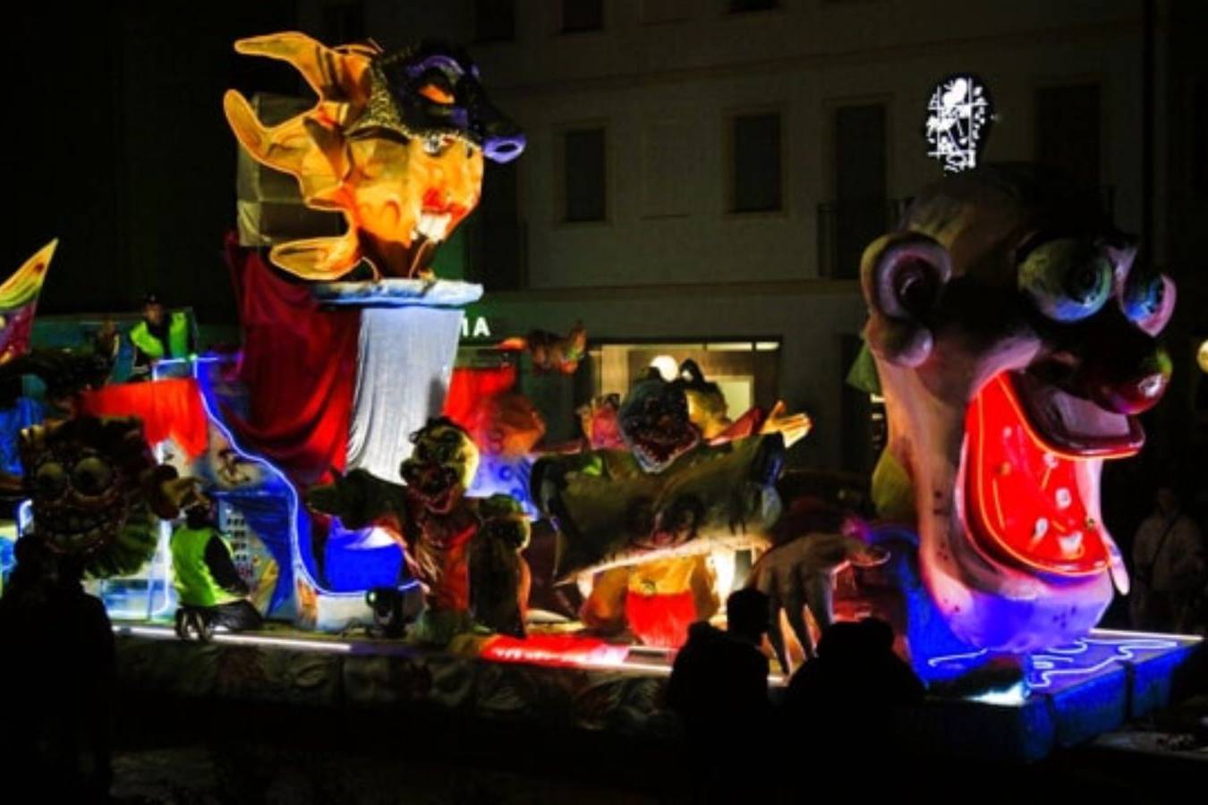 CARNEVALE IN NOTTURNA