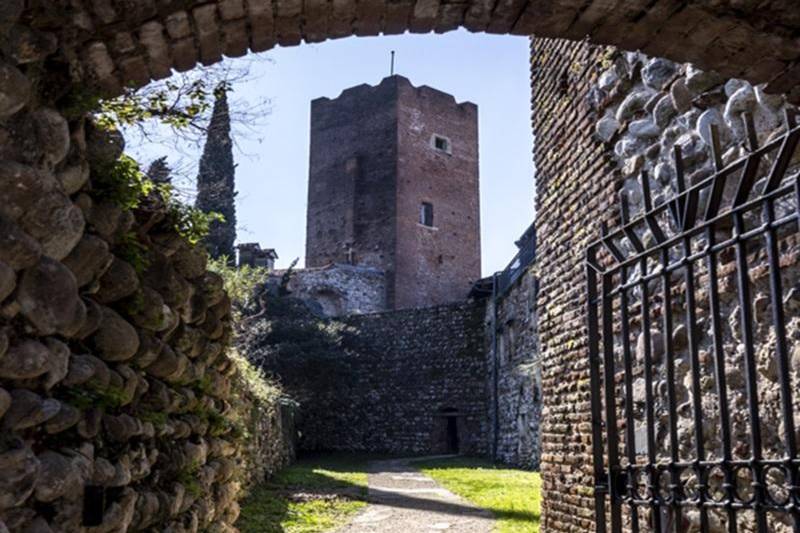 Riapertura camminamento Castello degli Ezzelini