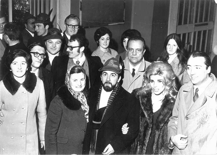 1970 Nica Furlan e Ruggero Remonato partono col coro ANA per una tournee in Finlandia