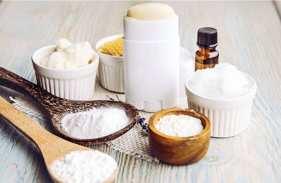 Autoproduzione di dentifricio e deodorante