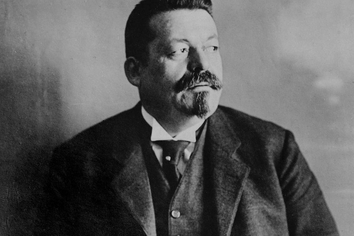 Conoscere la storia: atto di libertà o intreccio di catene?