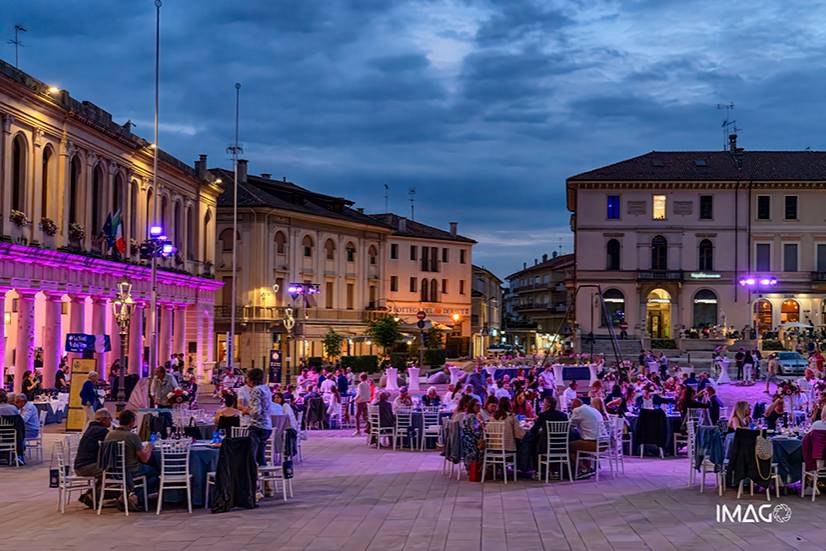 LE NOTTI DEL VINO