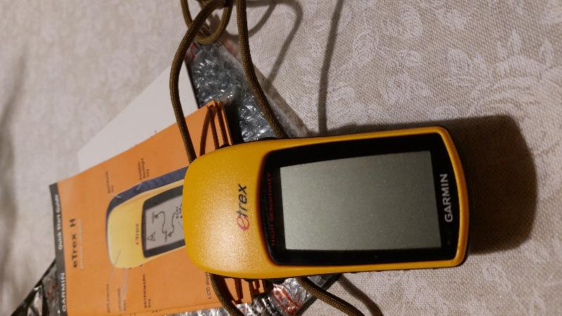 Vendo gps-portatile per l'escursionismo eTrex Garmin. Usato poco