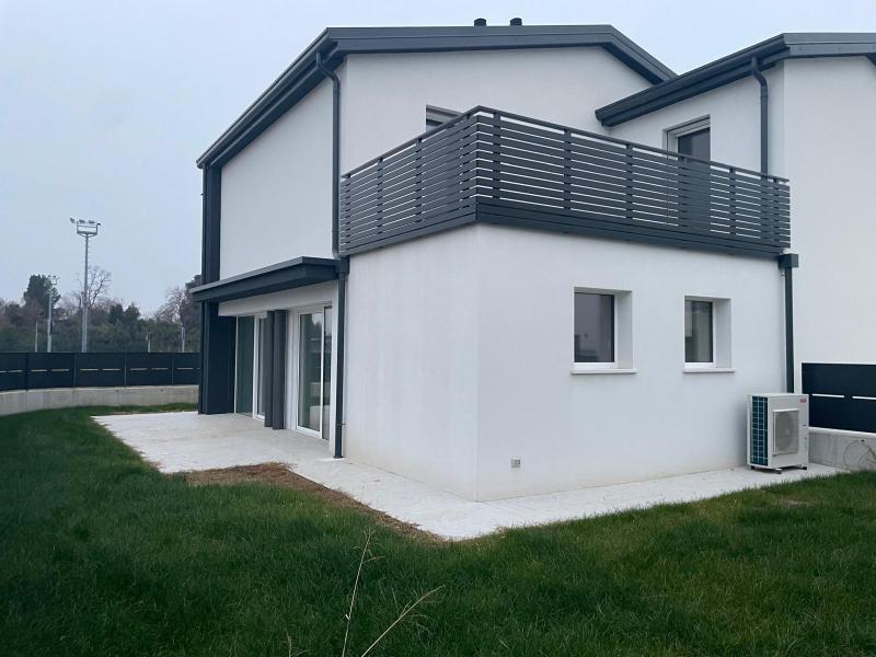 CASA SINGOLA TRAVETTORE DI ROSA'