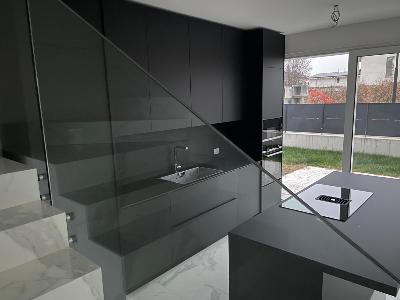 CASA SINGOLA TRAVETTORE DI ROSA'