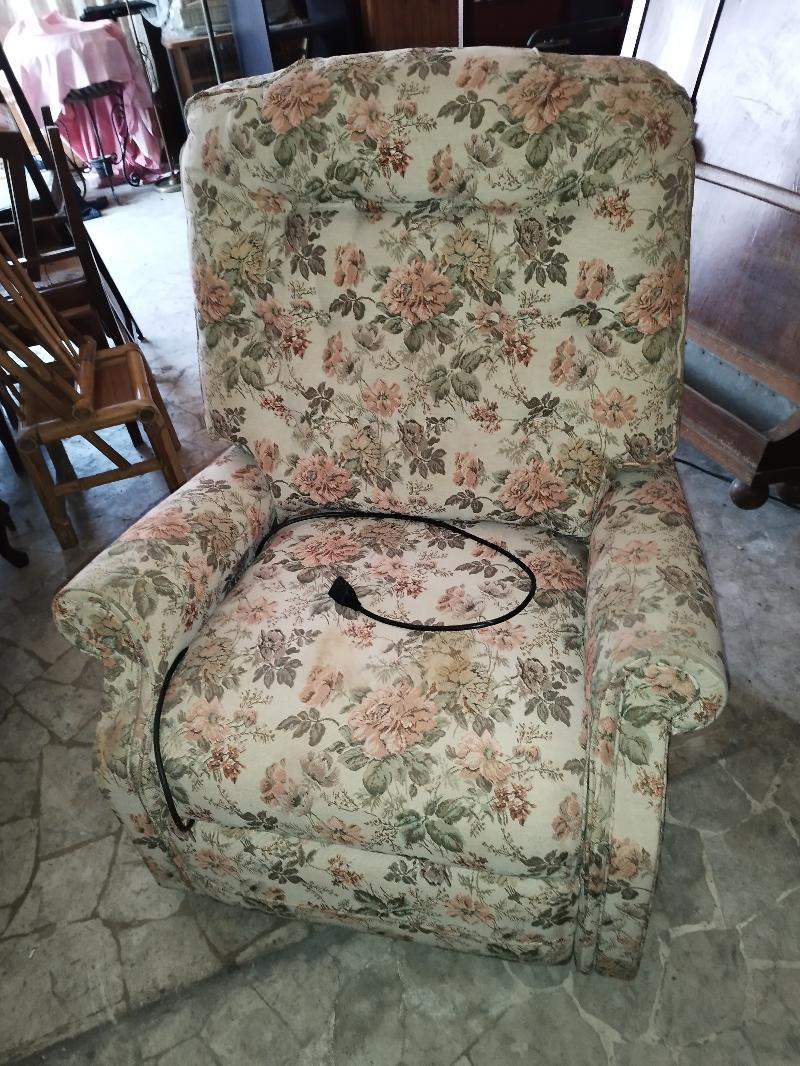 Poltrona massaggiatrice estensibile