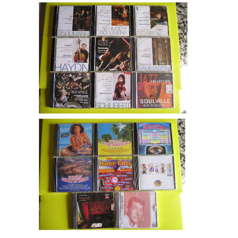 In blocco 17 cd musica di vario genere NUOVI