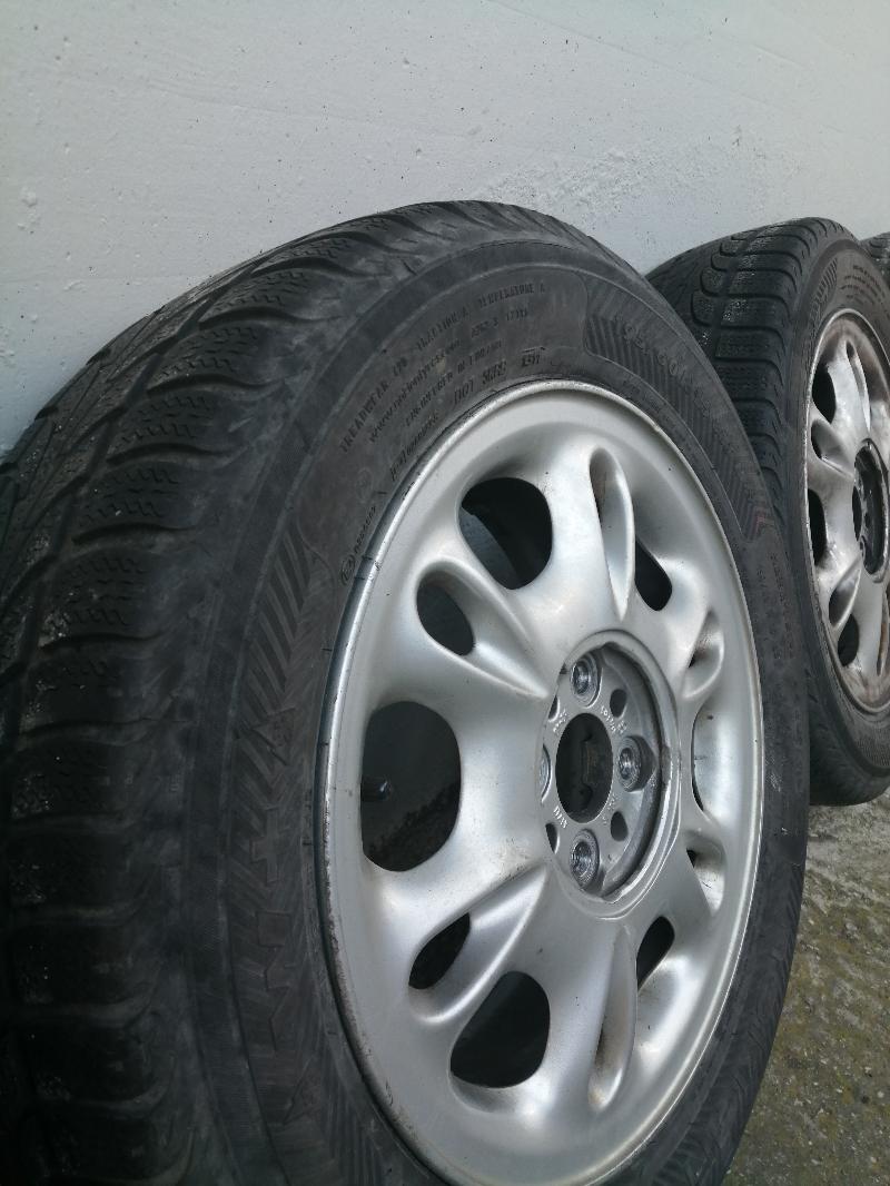 Pneumatici invernali con cerchioni, prezzo trattabile!