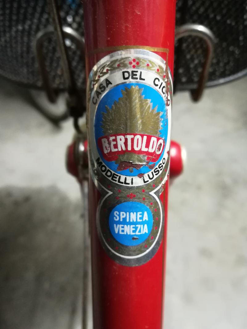 Bicicletta VINTAGE in buone condizioni con freni a bacchetta