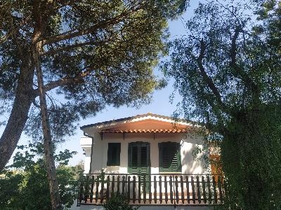villetta immersa nel verde in Salento