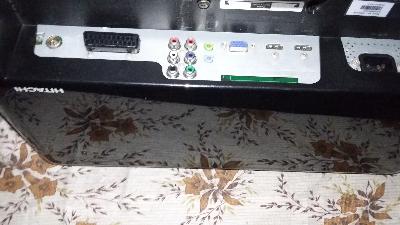 Tv HITACHI a schermo piatto