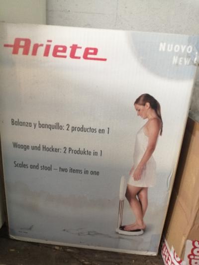 Bilancia pesapersone sgabello Ariete 8400
