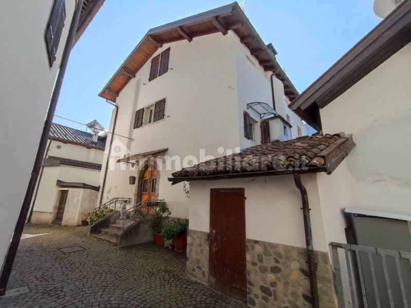Villa unifamiliare, buono stato, 227 m², Treppo Carnico, Treppo Ligosullo