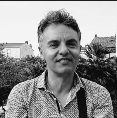 Fabrizio, 57 anni, italiano mai sposato e senza figli.