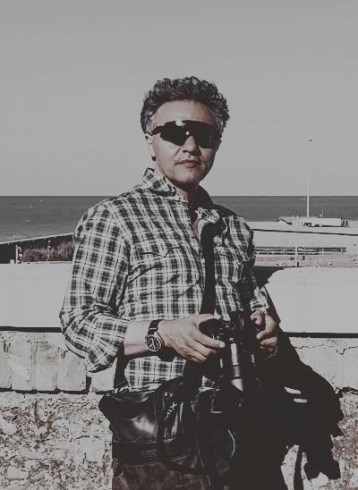 Fabrizio, 57 anni, italiano mai sposato e senza figli.