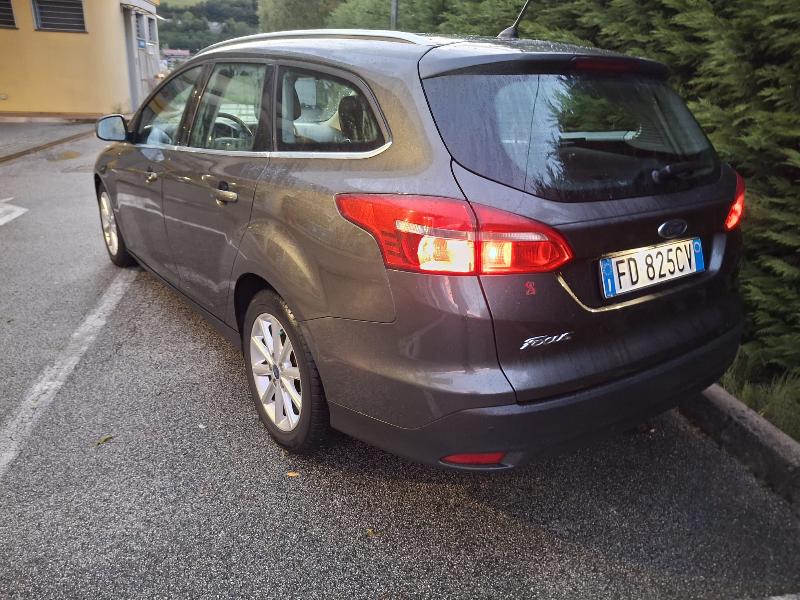 Ford Focus 1.5 tdci SW Automatica 