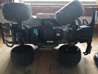 MACCHINA RADIOTELECOMANDATA 