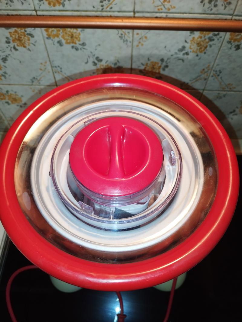 Gelatiera elettrica e trita ghiaccio manuale