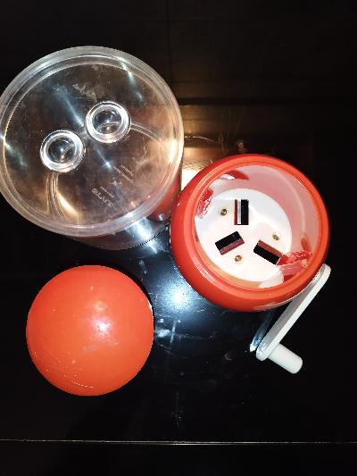 Gelatiera elettrica e trita ghiaccio manuale