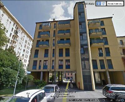 Vendesi garage doppio a correre