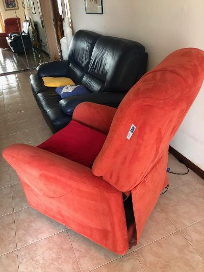 Vendesi poltrona alzapersona elettrica reclinabile Dondi