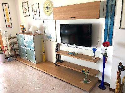 Parete attrezzata soggiorno moderno