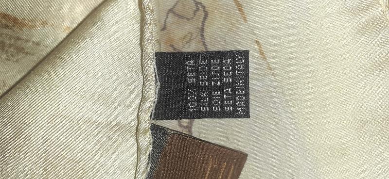 Foulard Alviero Martini 1^ classe in pura seta 100%