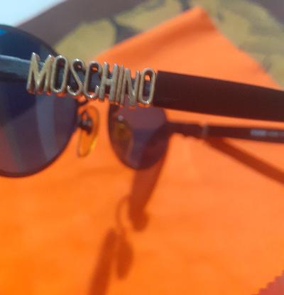 Occhiali da sole vintage Moschino 