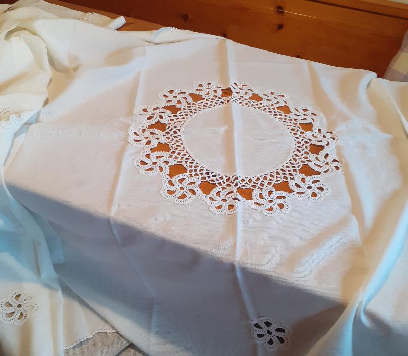 copritavolo e tovaglia