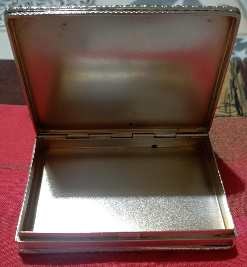 Tabacchiera vintage in argento 800.