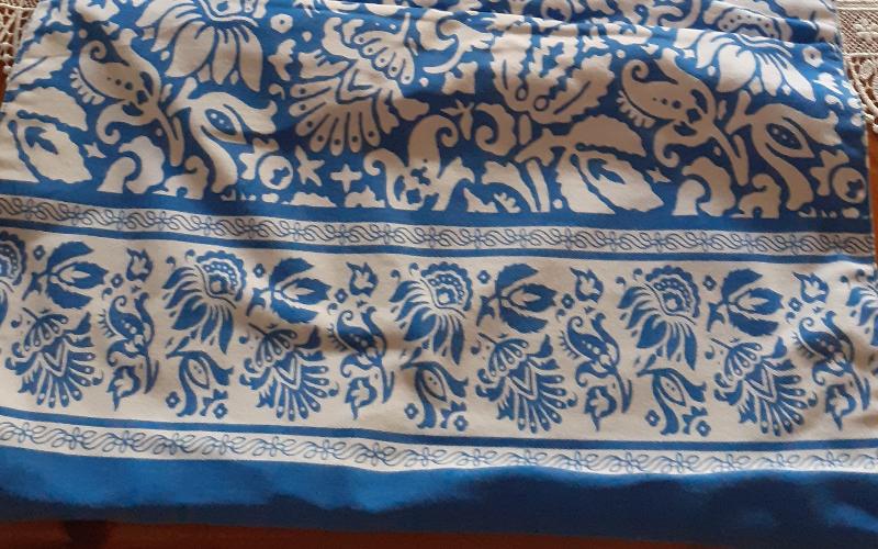 copritavolo e tovaglia e runner