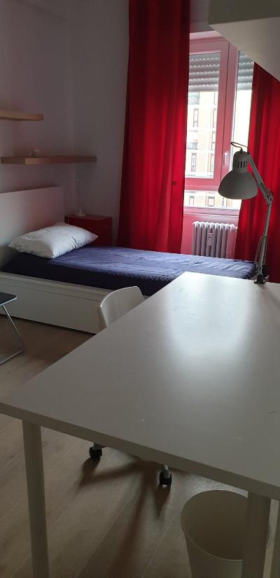 Camera ammobiliata con Bagno privato