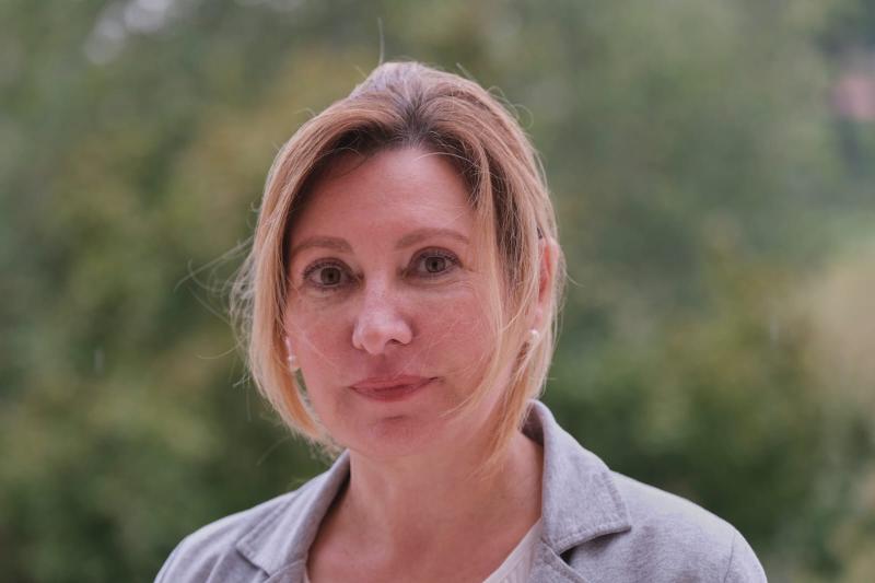 Elena, donna comprensiva