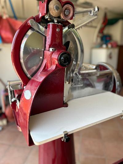 AFFETTATRICE VINTAGE A VOLANO SWINFORD