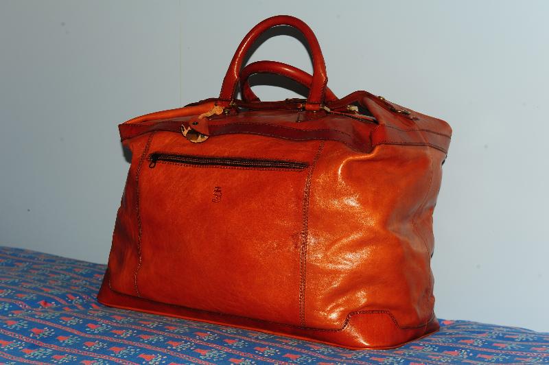 borsone di pelle da viaggio