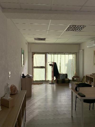 Affittasi locale/negozio