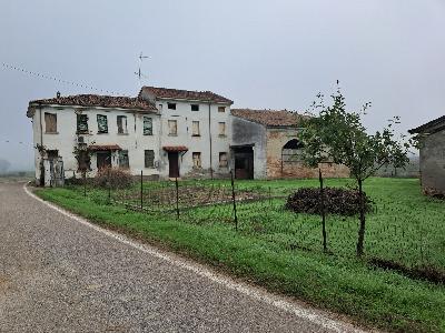 Loghino di campagna
