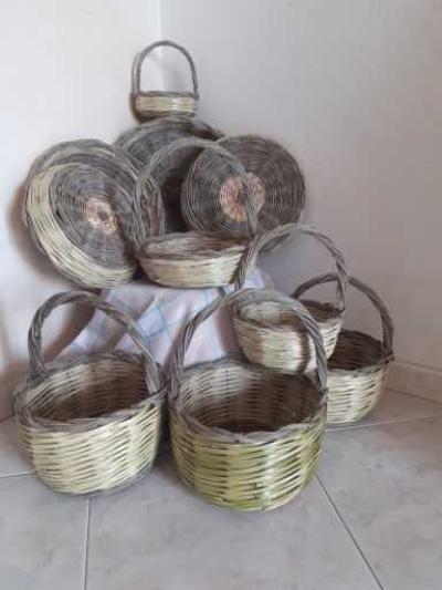 Panari medi e grandi e cestini bassi, medi e grandi