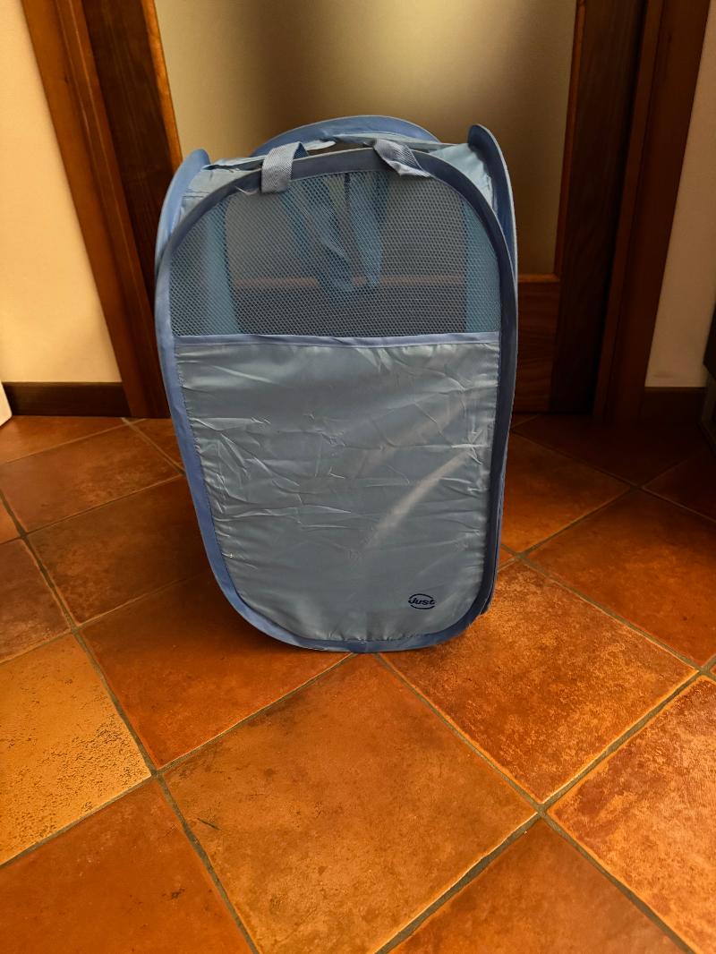 Contenitore ripiegabile