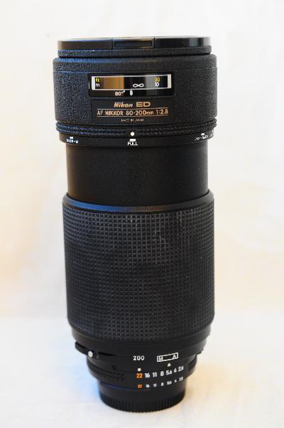 zoom AF Nikkor 80-200 mm f 2,8 ED