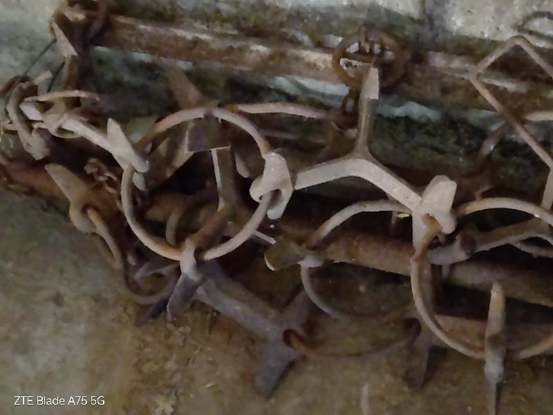 piccola grappetta molto pesante trainabile anche da trattorini 