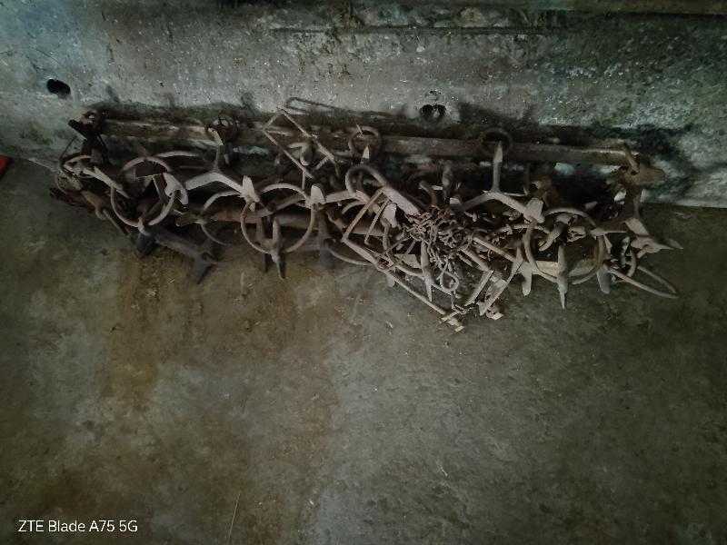 piccola grappetta molto pesante trainabile anche da trattorini 