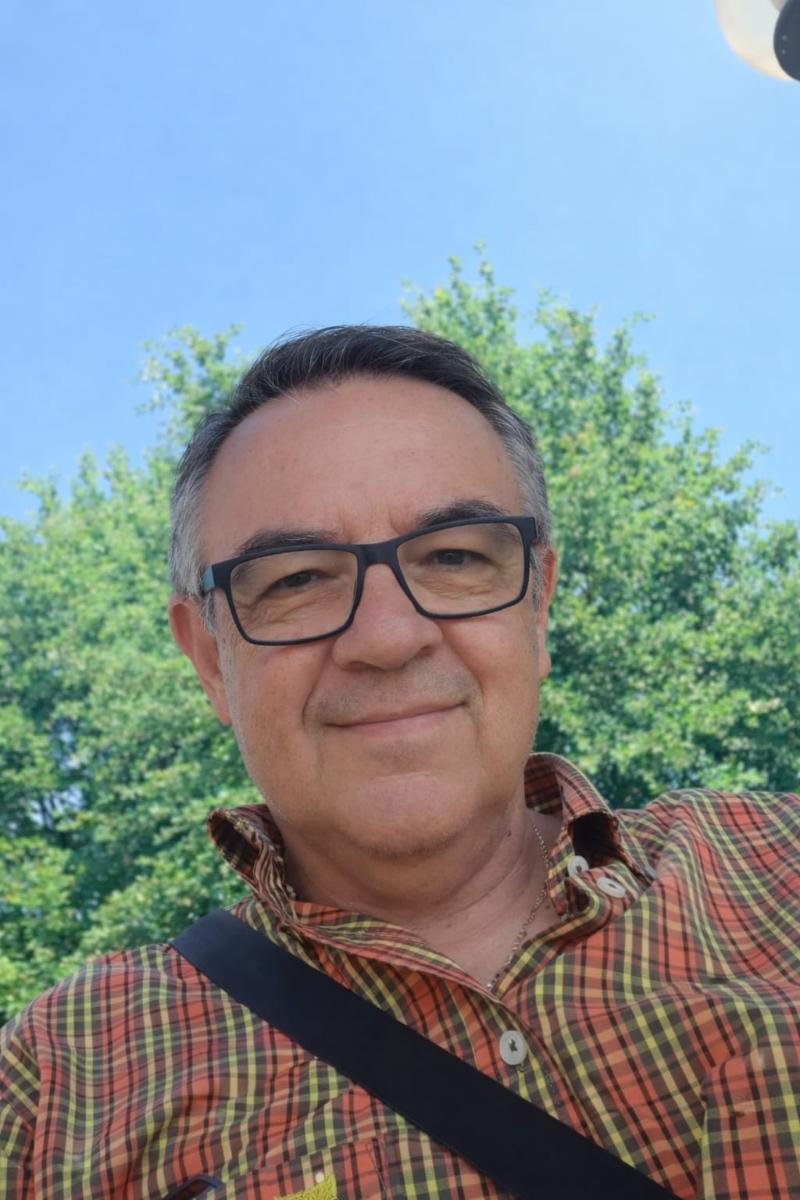 CERCO UN AMICA VERA E FEDELE