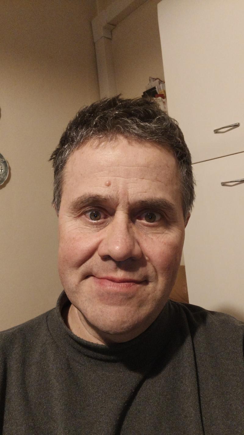 Cerco persona per amicizia 