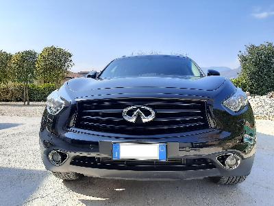 Infiniti FX SUV 5 porte
