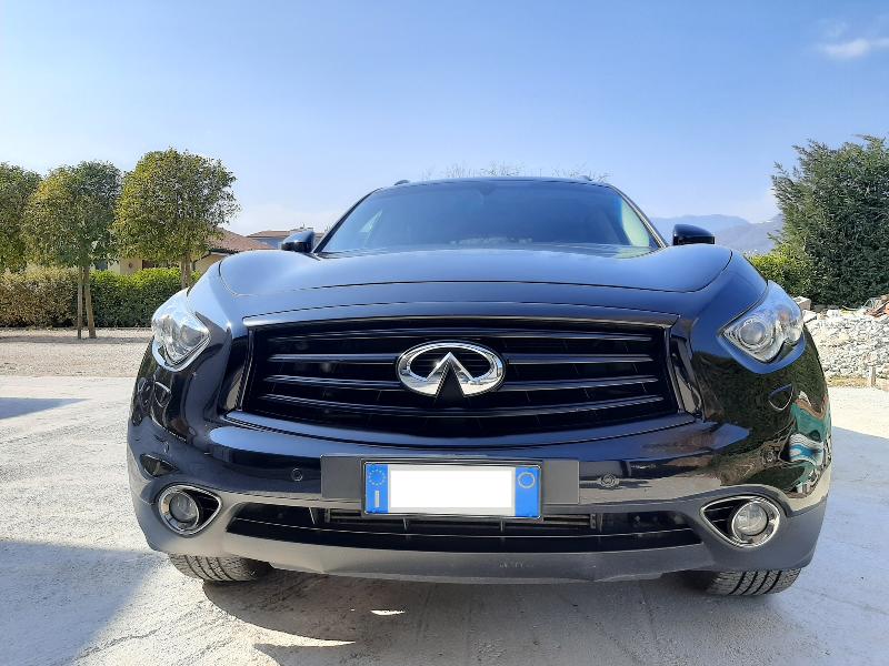 Infiniti FX SUV 5 porte