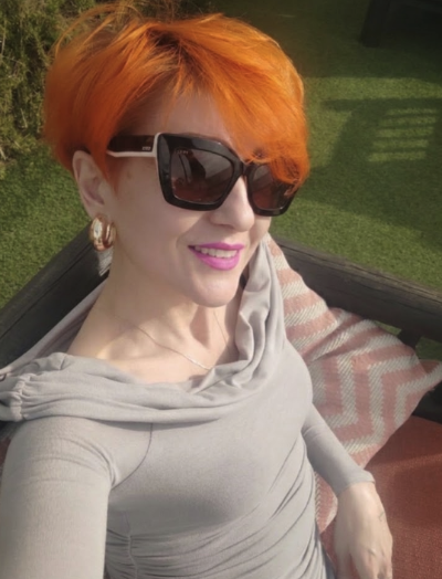 Natalia, donna elegante e curata