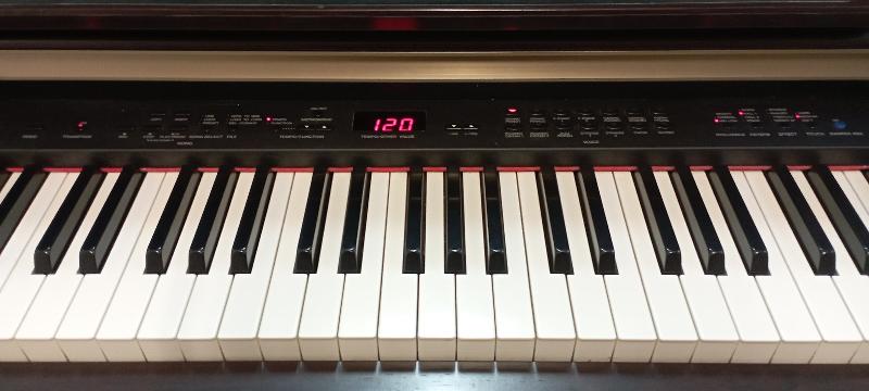 Pianoforte digitale Yamaha clp 330 